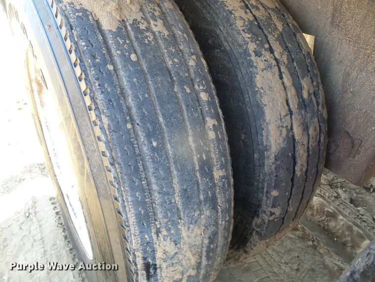 image for item DH4814 2010 Aeroswint silage trailer