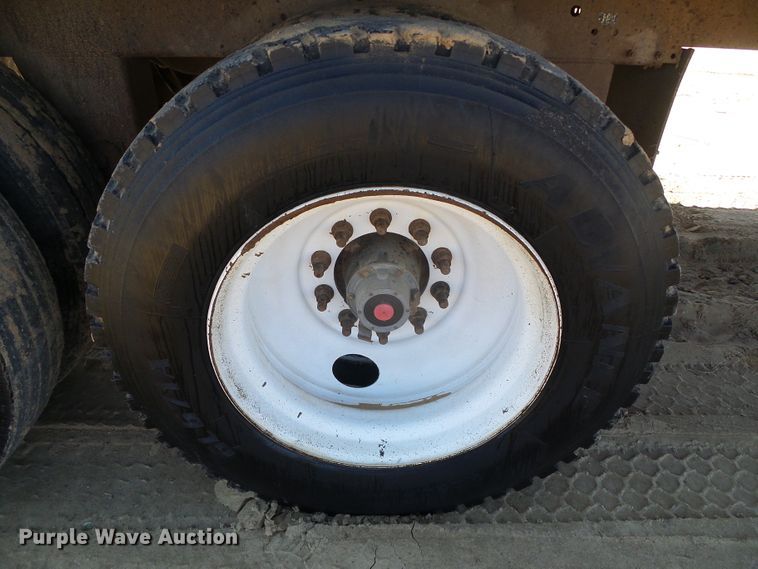 image for item DH4814 2010 Aeroswint silage trailer