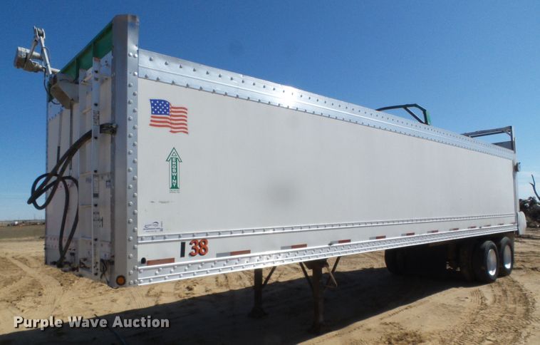 image for item DH4815 2011 Aeroswint silage trailer