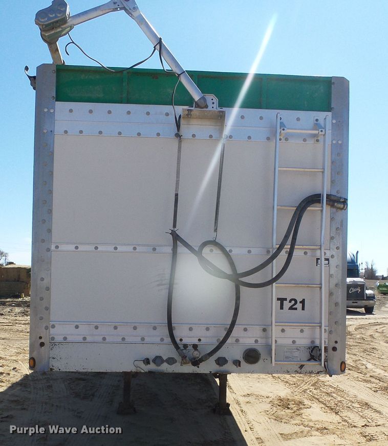 image for item DH4815 2011 Aeroswint silage trailer