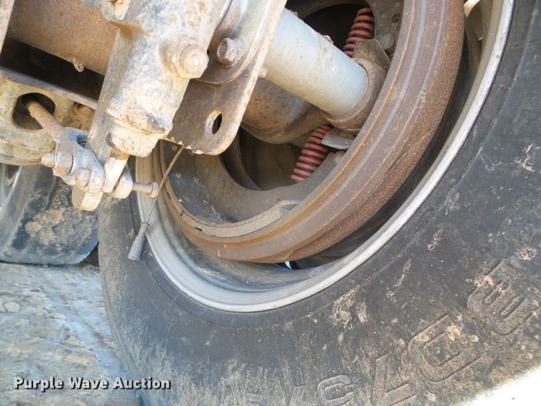 image for item DH4815 2011 Aeroswint silage trailer