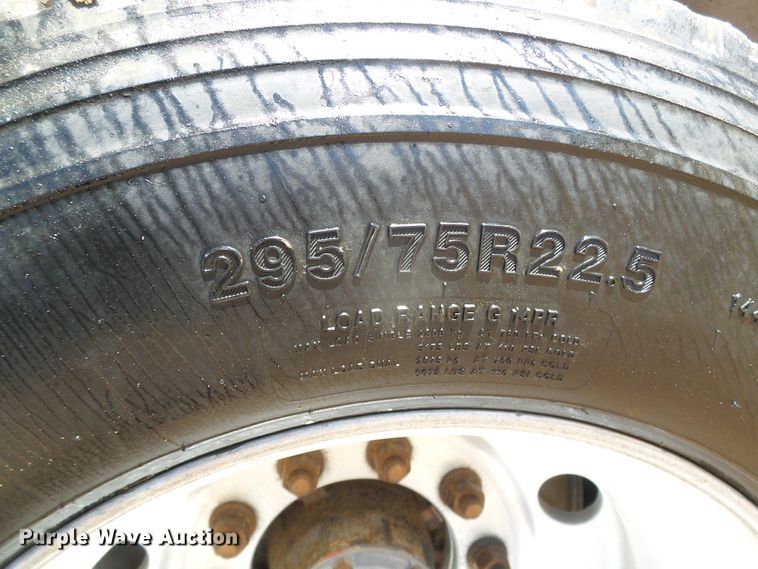 image for item DH4815 2011 Aeroswint silage trailer