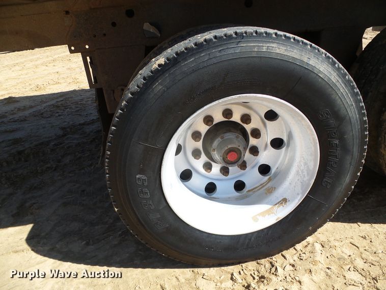 image for item DH4815 2011 Aeroswint silage trailer