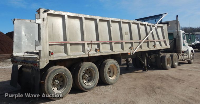 image for item DH5087 1995 East end dump trailer
