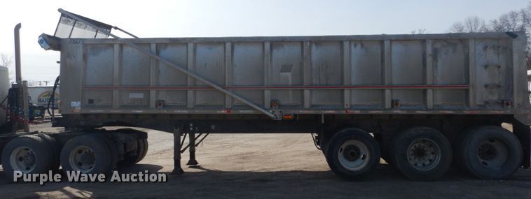 image for item DH5087 1995 East end dump trailer