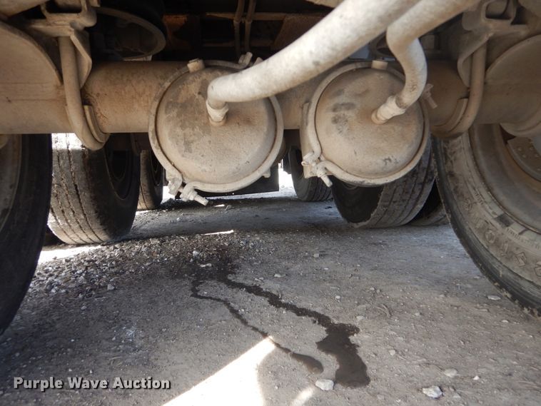 image for item DH5087 1995 East end dump trailer