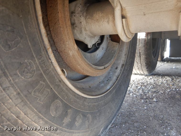 image for item DH5087 1995 East end dump trailer