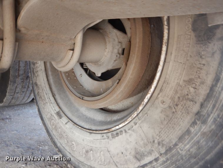 image for item DH5087 1995 East end dump trailer