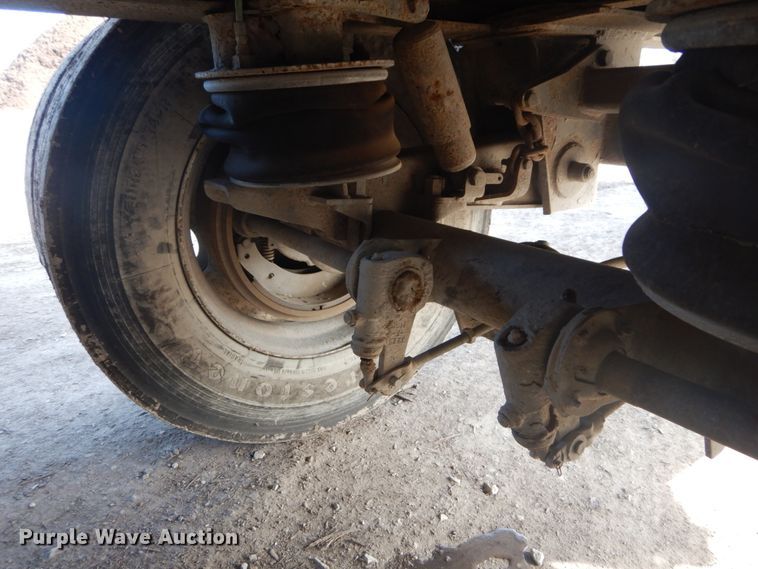 image for item DH5087 1995 East end dump trailer