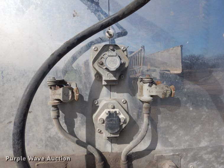 image for item DH5088 2007 Wilkens live bottom trailer