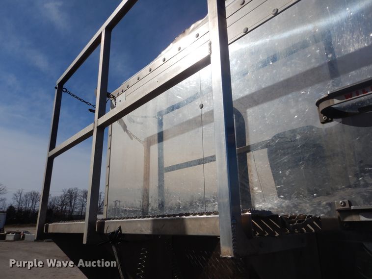 image for item DH5088 2007 Wilkens live bottom trailer