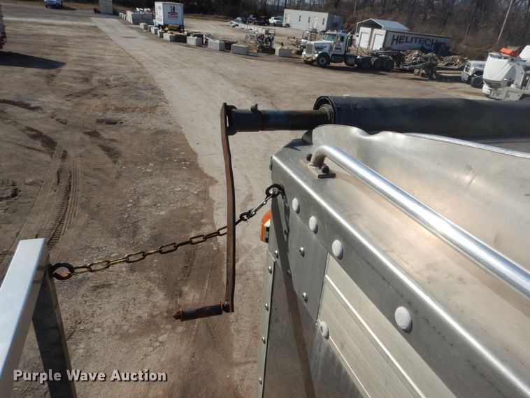 image for item DH5088 2007 Wilkens live bottom trailer