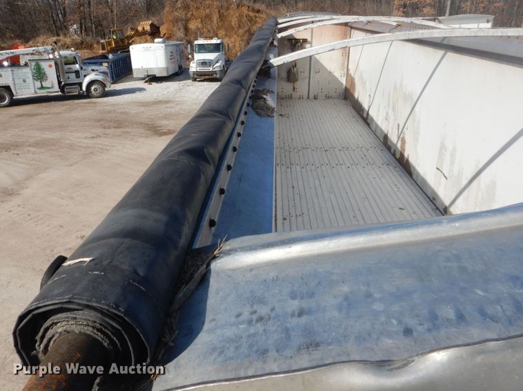 image for item DH5088 2007 Wilkens live bottom trailer