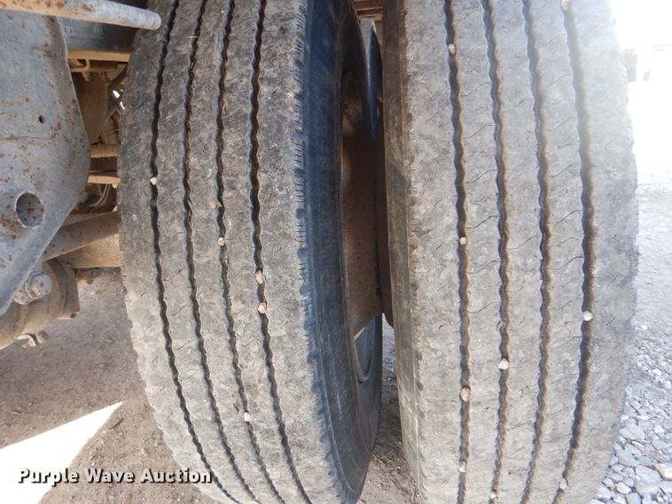 image for item DH5088 2007 Wilkens live bottom trailer