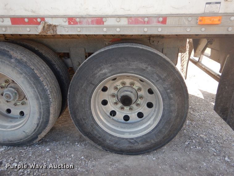 image for item DH5088 2007 Wilkens live bottom trailer