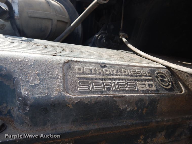 image for item DH5089 2004 Freightliner Columbia semi truck