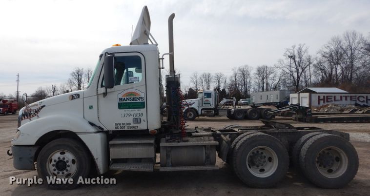 image for item DH5092 2008 Freightliner Columbia semi truck