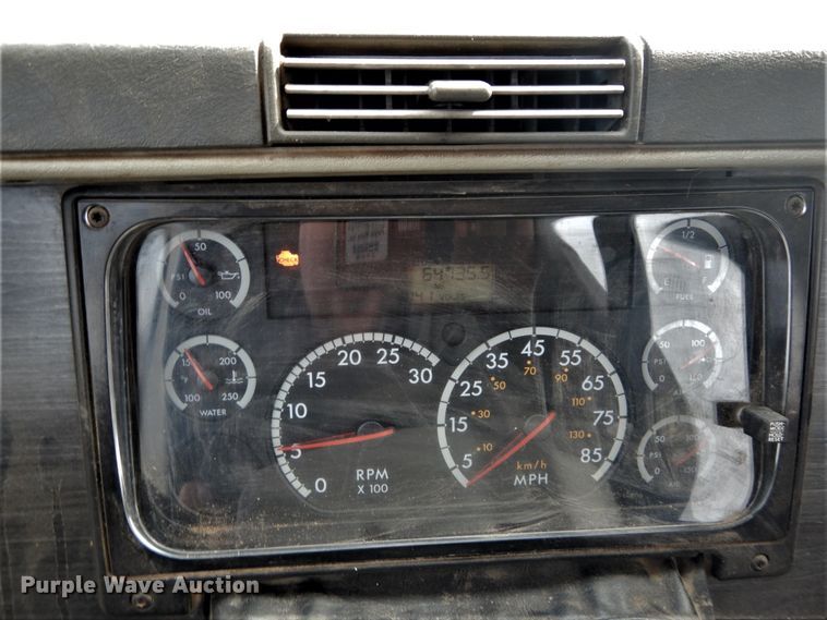 image for item DH5092 2008 Freightliner Columbia semi truck