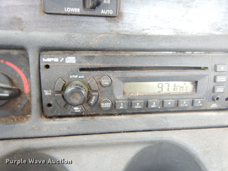 image for item DH5092 2008 Freightliner Columbia semi truck