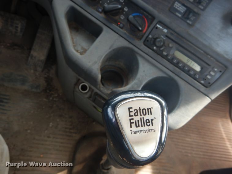 image for item DH5092 2008 Freightliner Columbia semi truck