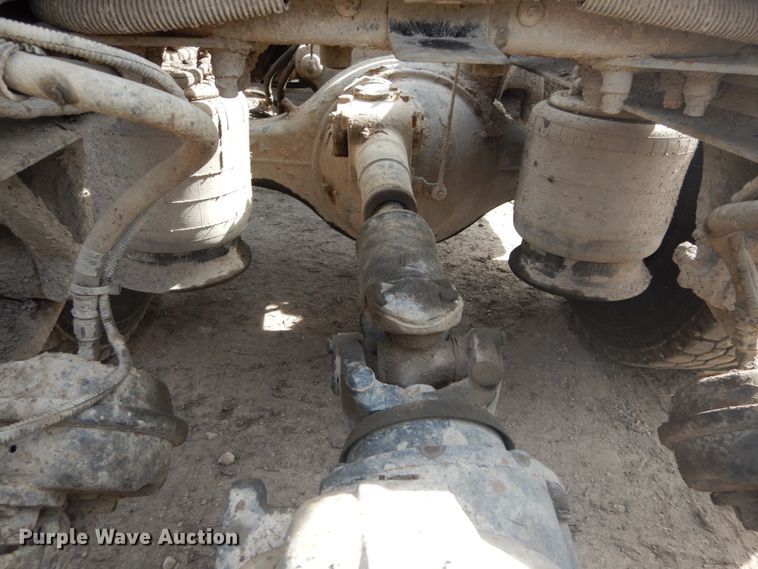 image for item DH5092 2008 Freightliner Columbia semi truck