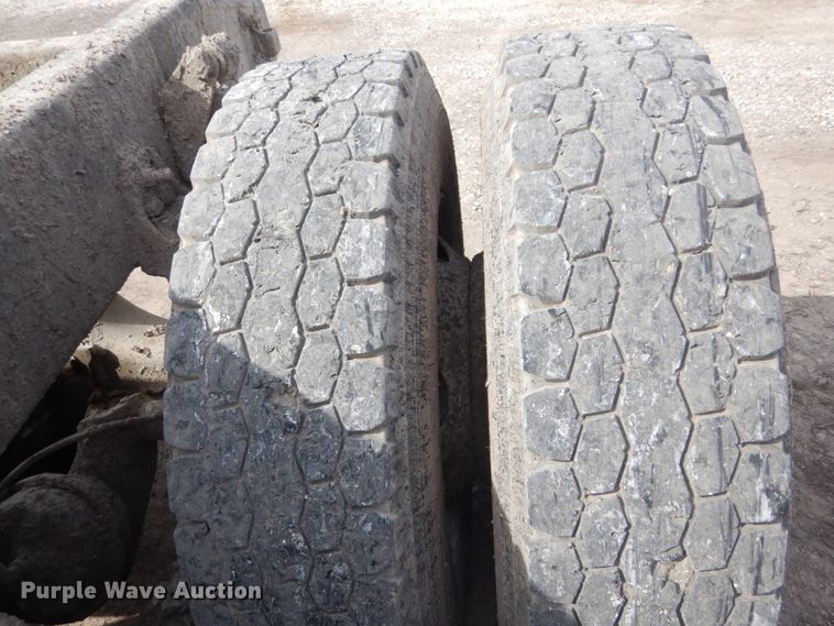 image for item DH5092 2008 Freightliner Columbia semi truck