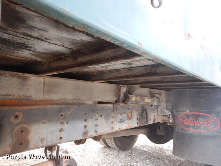 image for item DH5093 1999 GMC C6500 chip bed truck