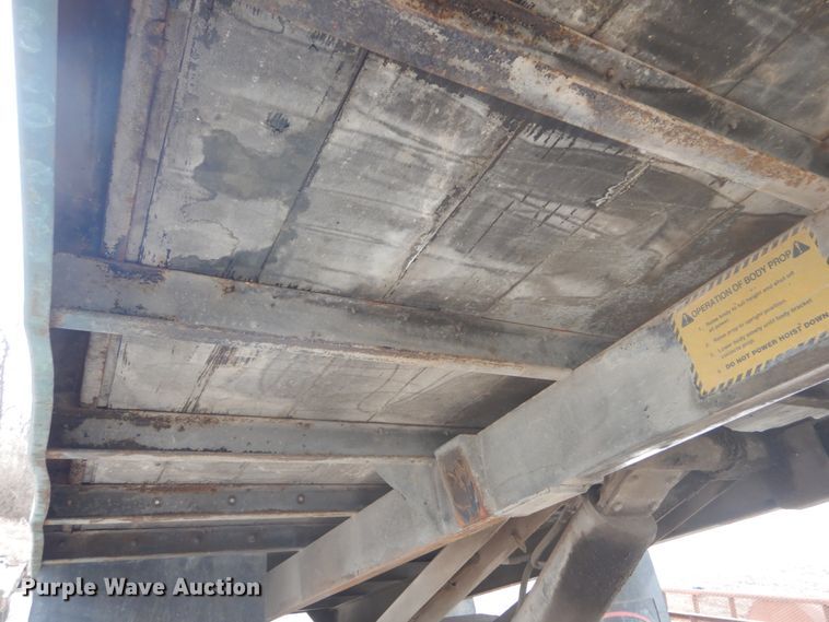 image for item DH5093 1999 GMC C6500 chip bed truck