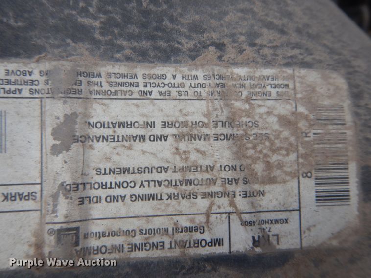 image for item DH5093 1999 GMC C6500 chip bed truck