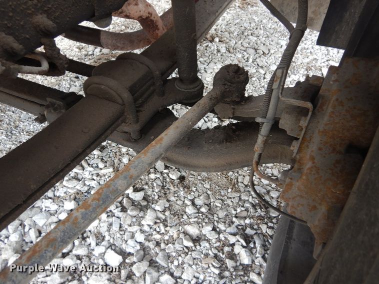 image for item DH5093 1999 GMC C6500 chip bed truck