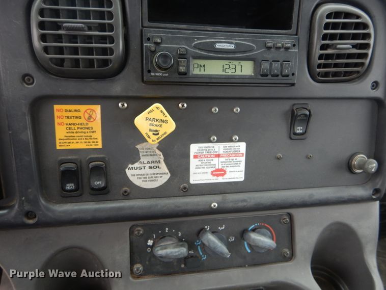 image for item DH6478 2005 Freightliner M2 truck cab and chassis