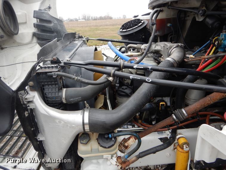 image for item DH6478 2005 Freightliner M2 truck cab and chassis