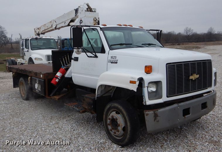 image for item DH6479 1995 Chevrolet C5500 crane truck