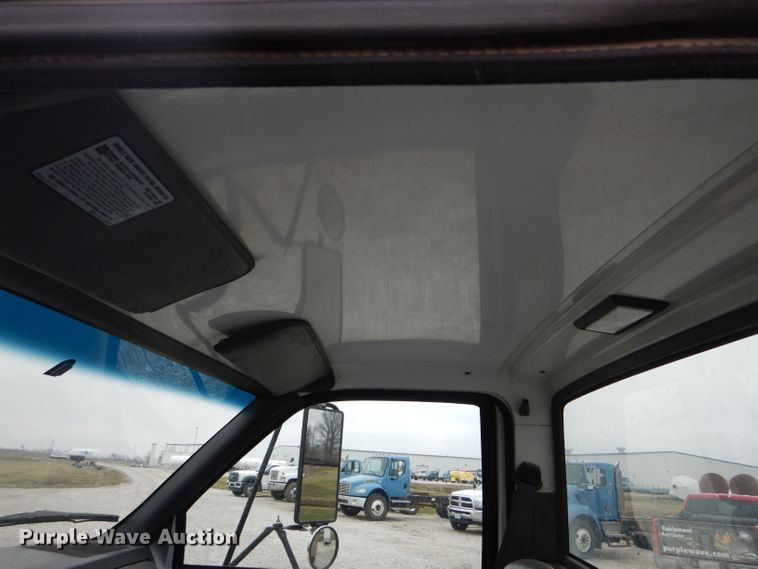 image for item DH6479 1995 Chevrolet C5500 crane truck