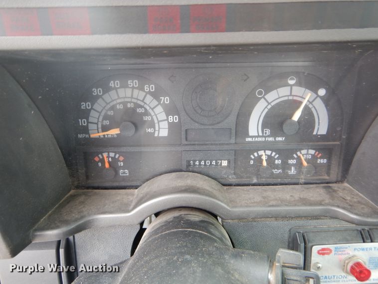 image for item DH6479 1995 Chevrolet C5500 crane truck