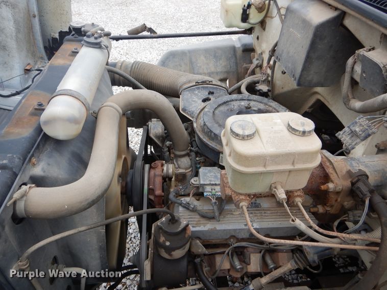 image for item DH6479 1995 Chevrolet C5500 crane truck