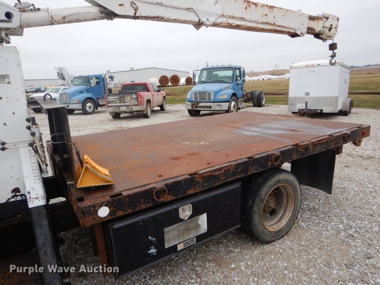 image for item DH6479 1995 Chevrolet C5500 crane truck