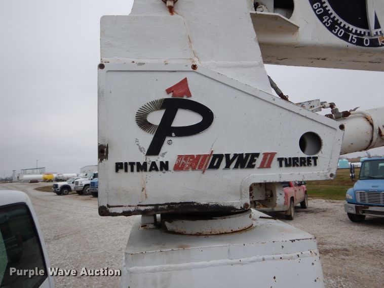 image for item DH6479 1995 Chevrolet C5500 crane truck