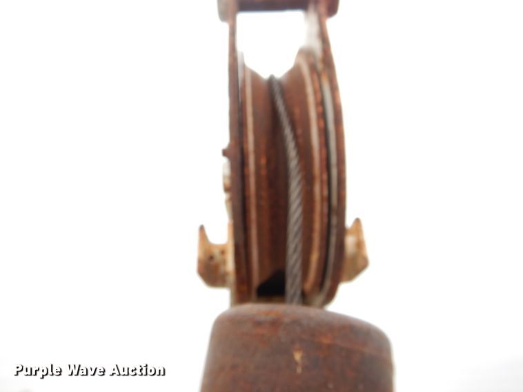 image for item DH6479 1995 Chevrolet C5500 crane truck