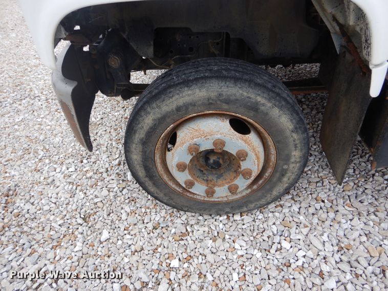 image for item DH6479 1995 Chevrolet C5500 crane truck