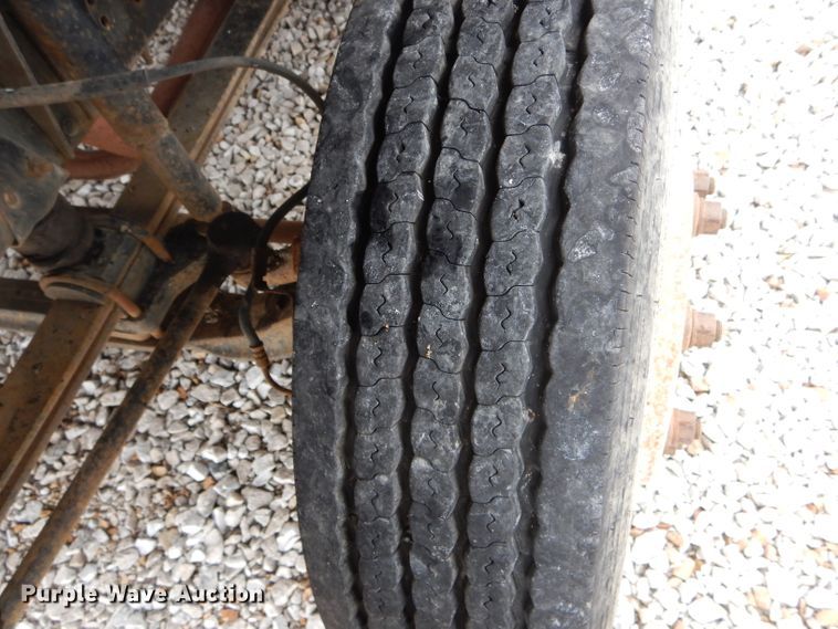 image for item DH6479 1995 Chevrolet C5500 crane truck