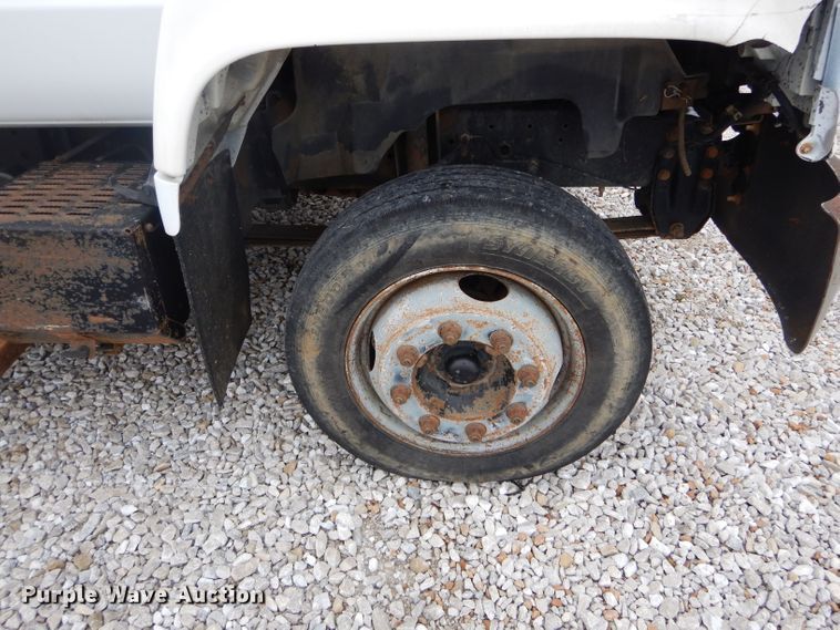 image for item DH6479 1995 Chevrolet C5500 crane truck