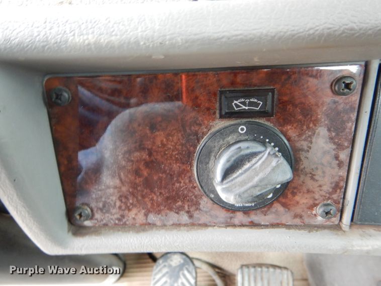 image for item DH6481 2005 Kenworth T300 truck cab and chassis