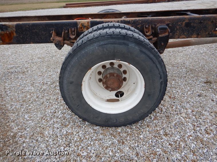 image for item DH6481 2005 Kenworth T300 truck cab and chassis