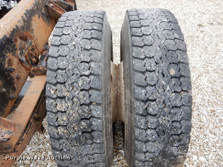 image for item DH6481 2005 Kenworth T300 truck cab and chassis