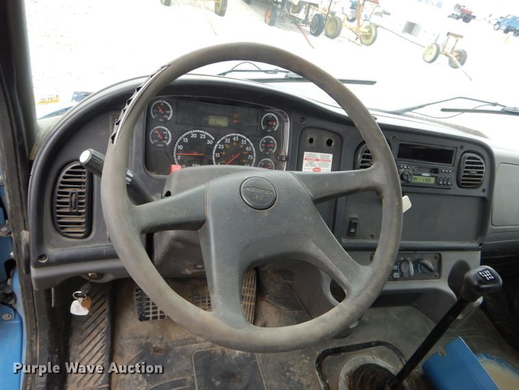 image for item DH6482 2004 Freightliner M2 truck cab and chassis