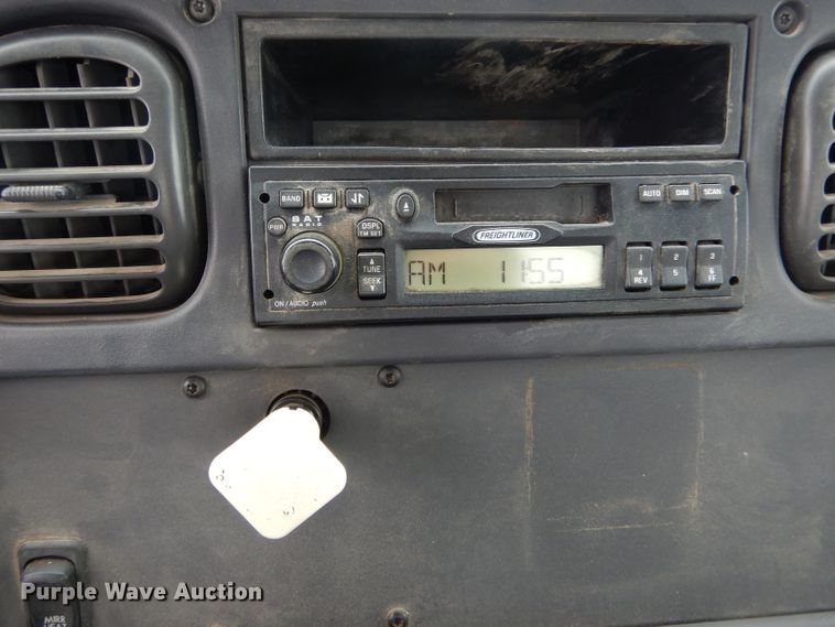 image for item DH6482 2004 Freightliner M2 truck cab and chassis