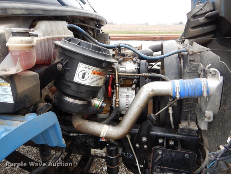 image for item DH6482 2004 Freightliner M2 truck cab and chassis