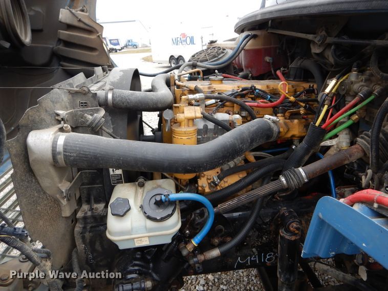 image for item DH6482 2004 Freightliner M2 truck cab and chassis