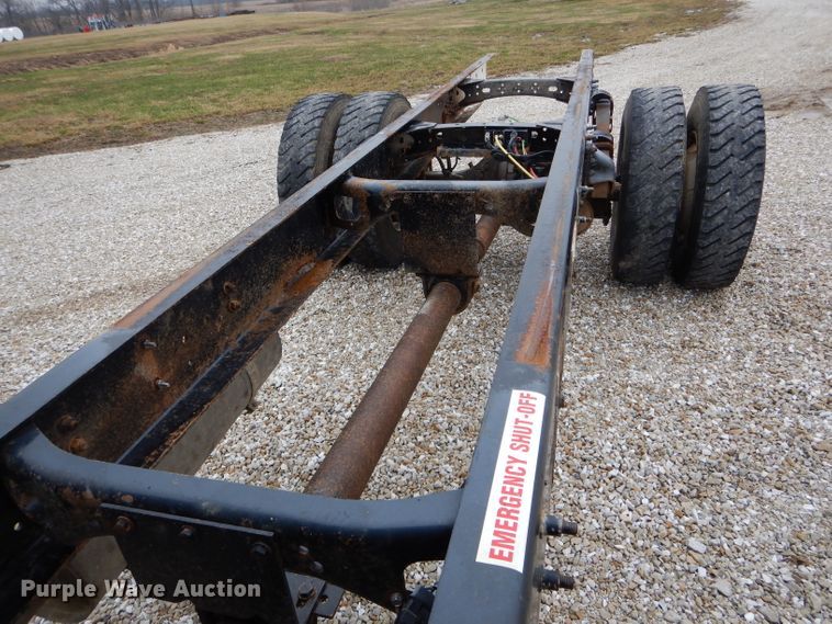 image for item DH6482 2004 Freightliner M2 truck cab and chassis